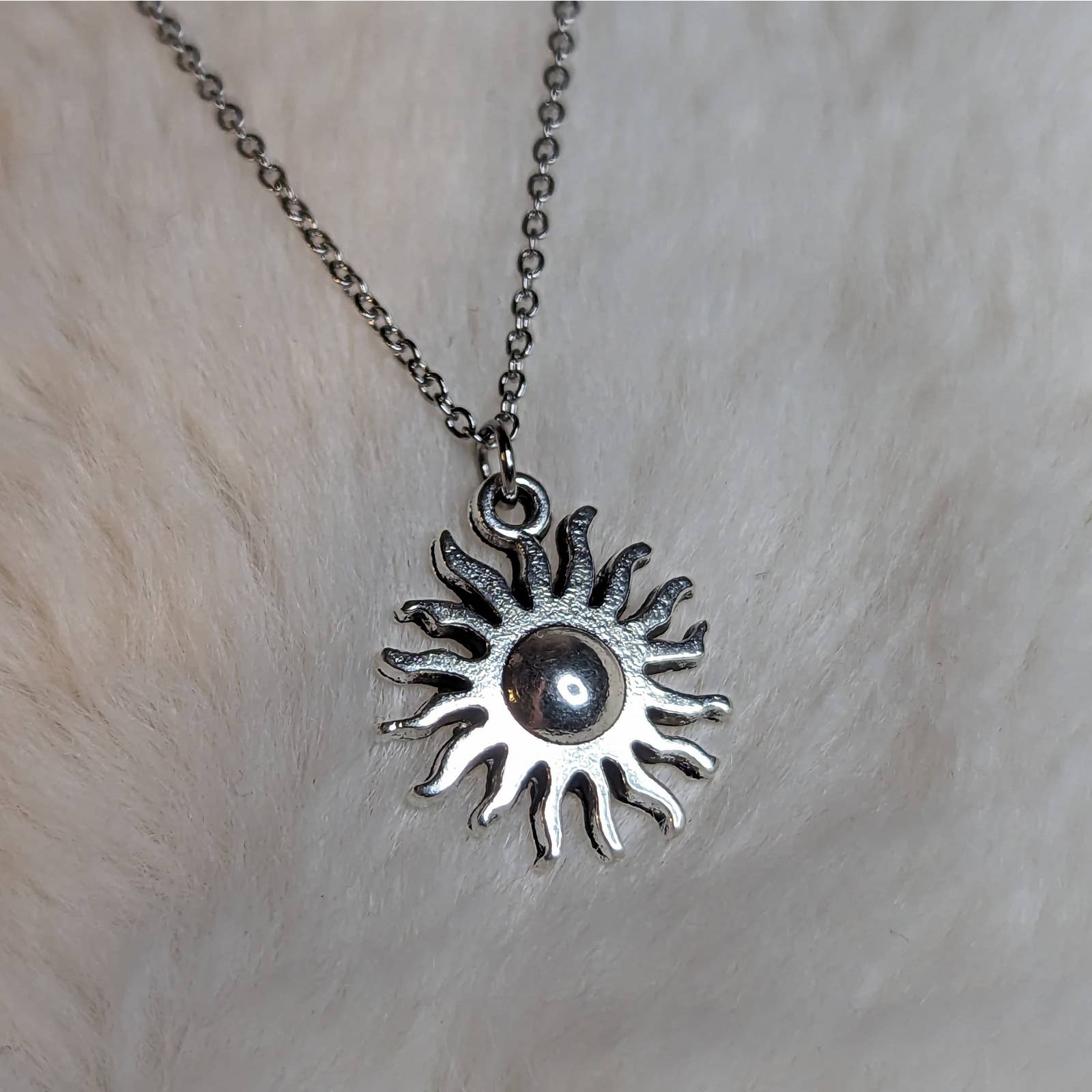 Silver Dainty Sun Charm Chain Necklace 7$